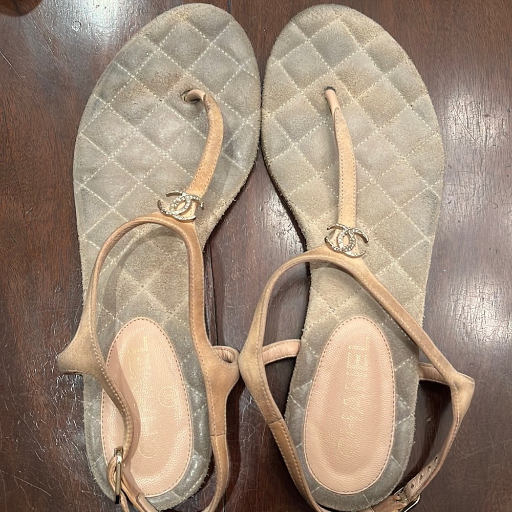 COPY - Chanel thong sandals